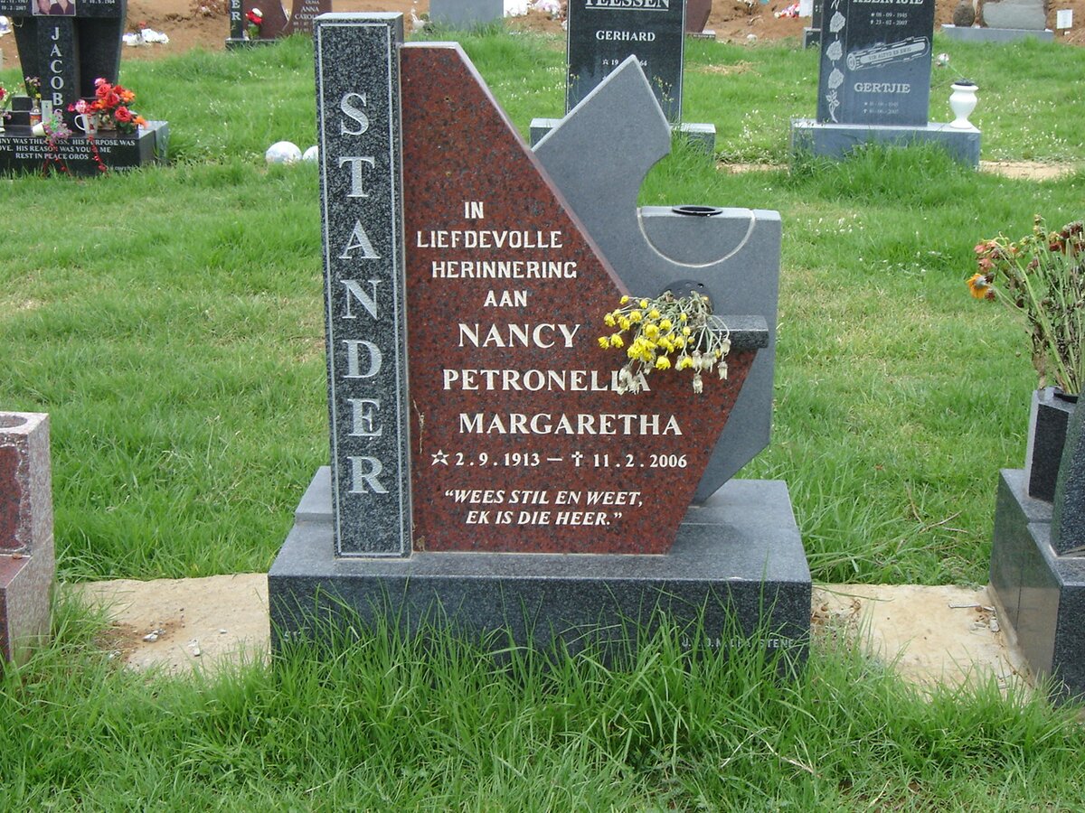 STANDER Nancy Petronella Magrietha 1913-2006