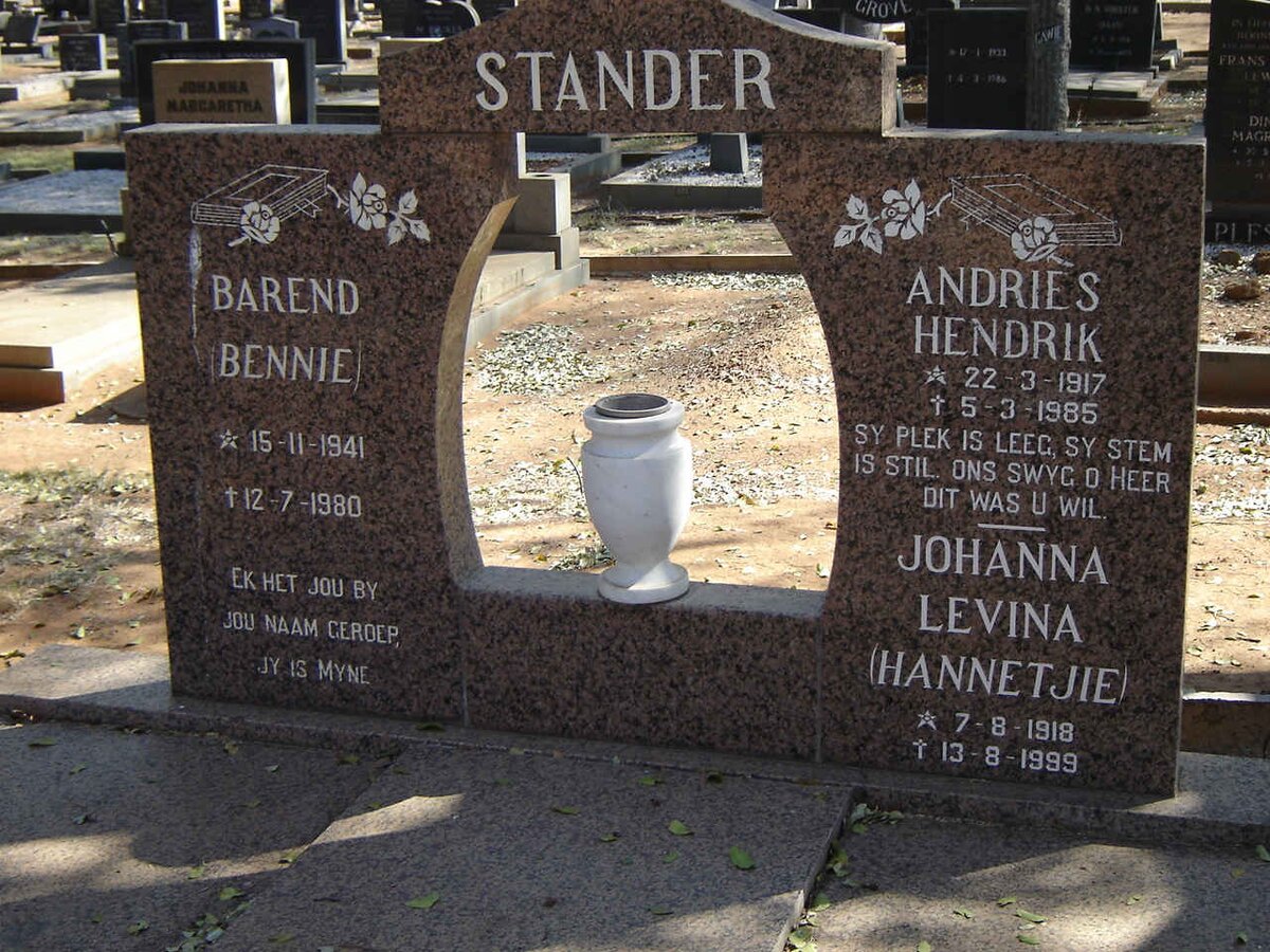STANDER Andries Hendrik 1917-1985 & Johanna Levina 1918-1999 :: STANDER Barend 1941-1980 