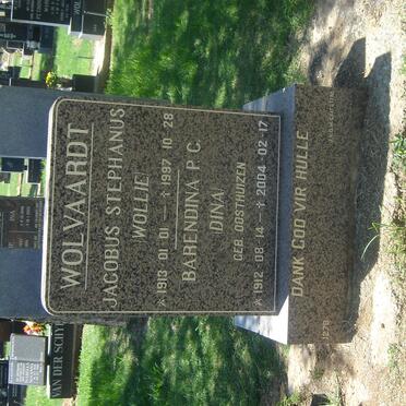 WOLVAARDT Jacobus Stephanus 1913-1997 &amp; Barendina P.C. OOSTHUIZEN 1912-2004