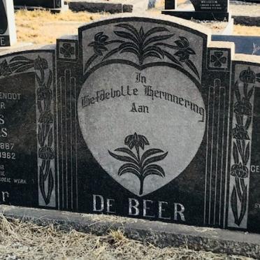 BEER Matthys Johannes, de 1887-1962 &amp; Cornelia Jacoba Elizabeth GELDENHUYS 1896-1968