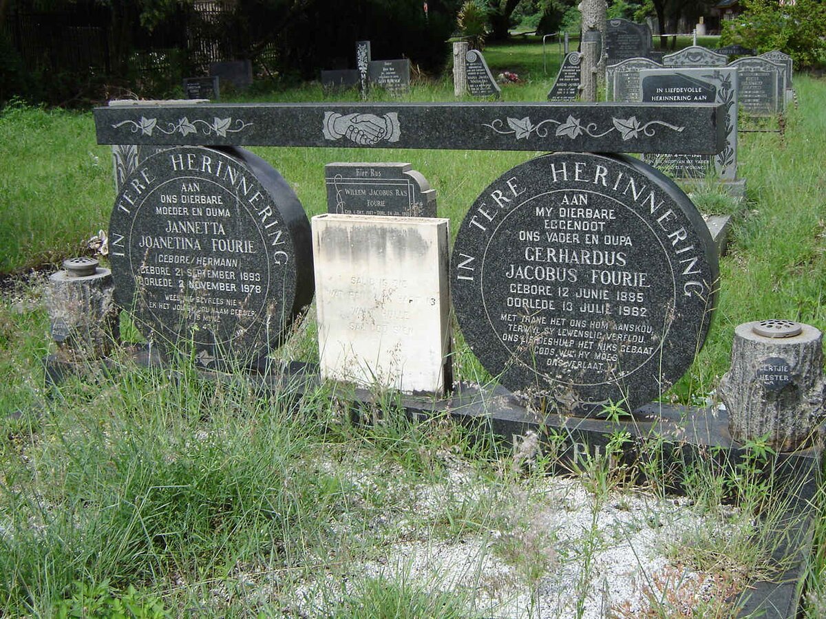 FOURIE Gerhardus Jacobus 1885-1962 &amp; Jannetta Joanetina HERMANN 1893-1978