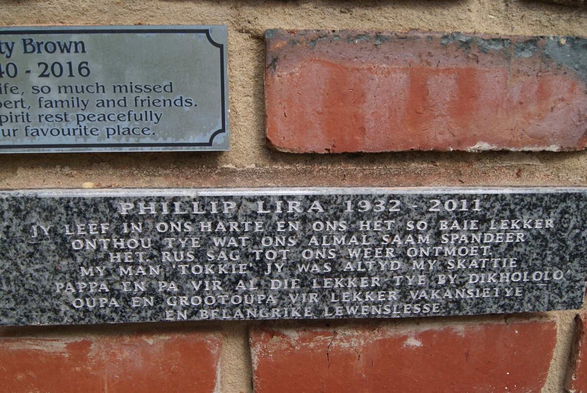 LIRA Phillip 1932-2011