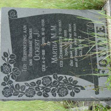 FOURIE Ockert J. 1881-1958 &amp; Martha M.M. GERMISHUIZEN 1897-1988