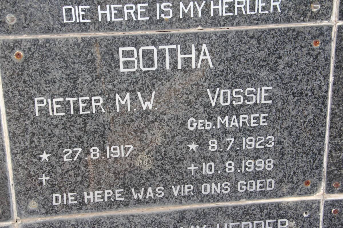BOTHA Pieter M.W. 1917- &amp; Vossie MAREE 1923-1998