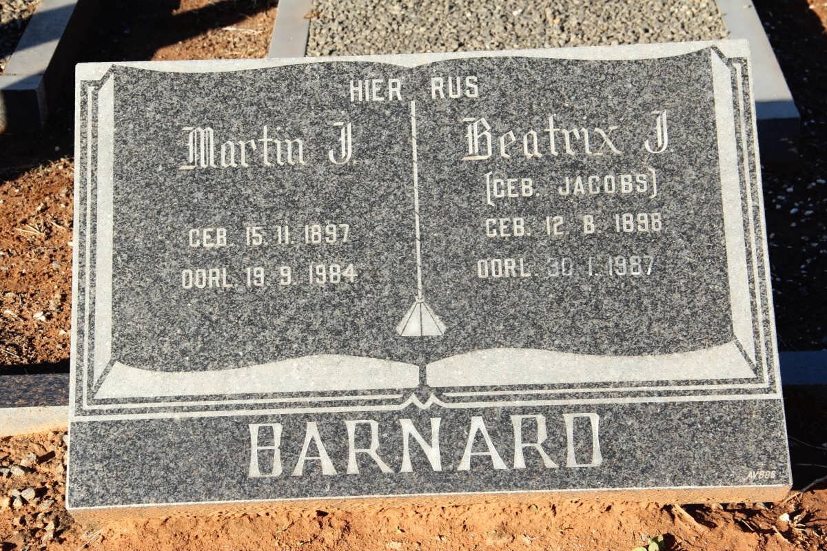 BARNARD Martin J. 1897-1984 &amp; Beatrix J. JACOBS 1898-1987