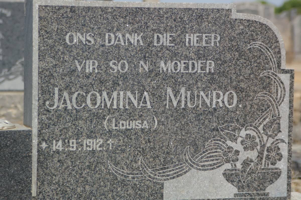 MUNRO Jacomina 1912-