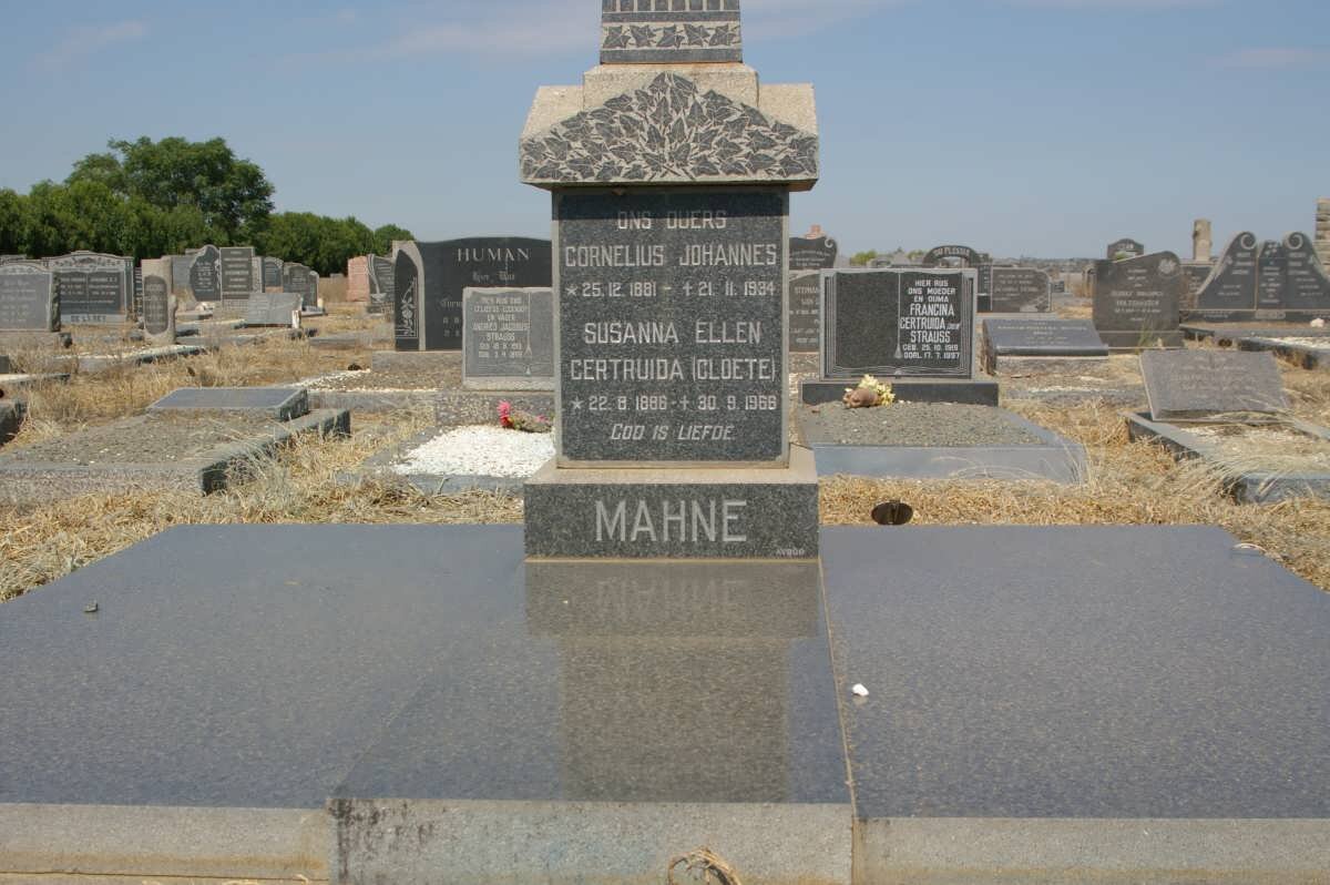 MAHNE Cornelius Johannes 1881-1964 &amp; Susanna Ellen Gertruida CLOETE 1886-1966