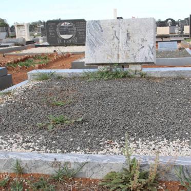 NEL Petrus Jacobus Delport 1916-1992 &amp; Esther Johanna 1917-1998