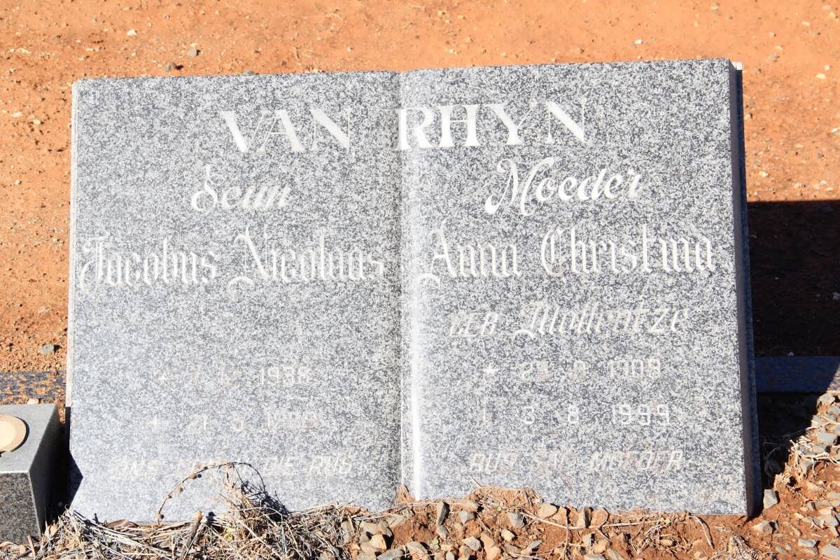 RHYN Anna Christina, van nee MOLLENTZE 1909-1999 :: VAN RHYN Jacobus Nicolaas 1938- ?