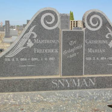 SNYMAN Marthinus Frederick 1904-1967 &amp; Catherine Marian 1904-1985