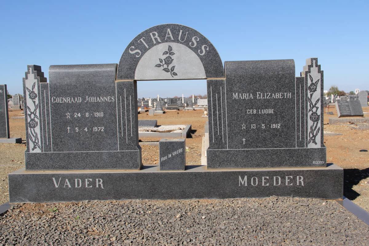 STRAUSS Coenraad Johannes 1910-1972 &amp; Maria Elizabeth LUBBE 1912-