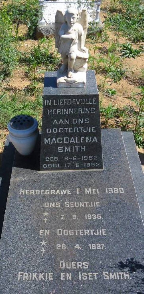 SMITH Magdalena 1952-1952 :: SMITH seuntjie -1935 :: SMITH Dogtertjie -1937