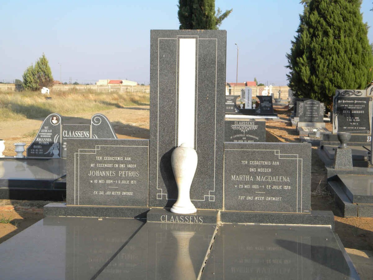 CLAASSENS Johannes Petrus 1894-1971 &amp; Martha Magdalena 1905-1978