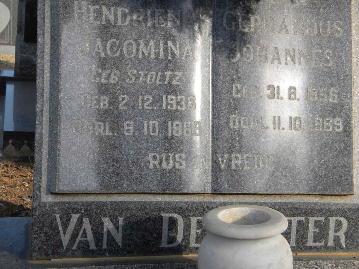 DEVENTER Gerhardus Johannes, van 1956-1969 &amp; Hendriena Jacomina STOLTZ 1936-196?