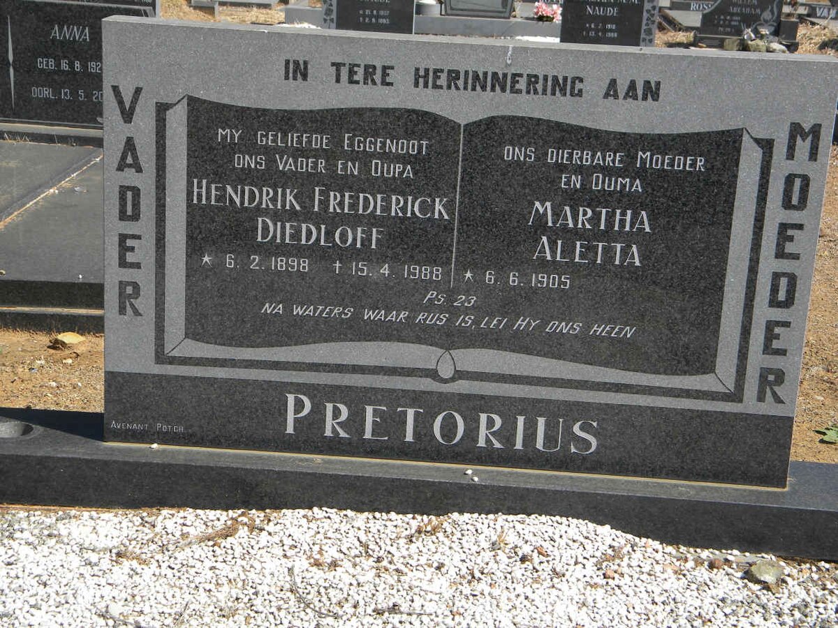 PRETORIUS Hendrik Frederick Diedloff 1898-1988 &amp; Martha Aletta 1905-