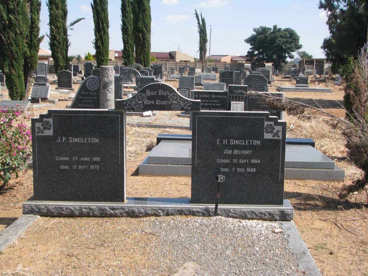 SINGLETON J.P. 1881-1976 &amp; E.H. DELPORT 1884-1969