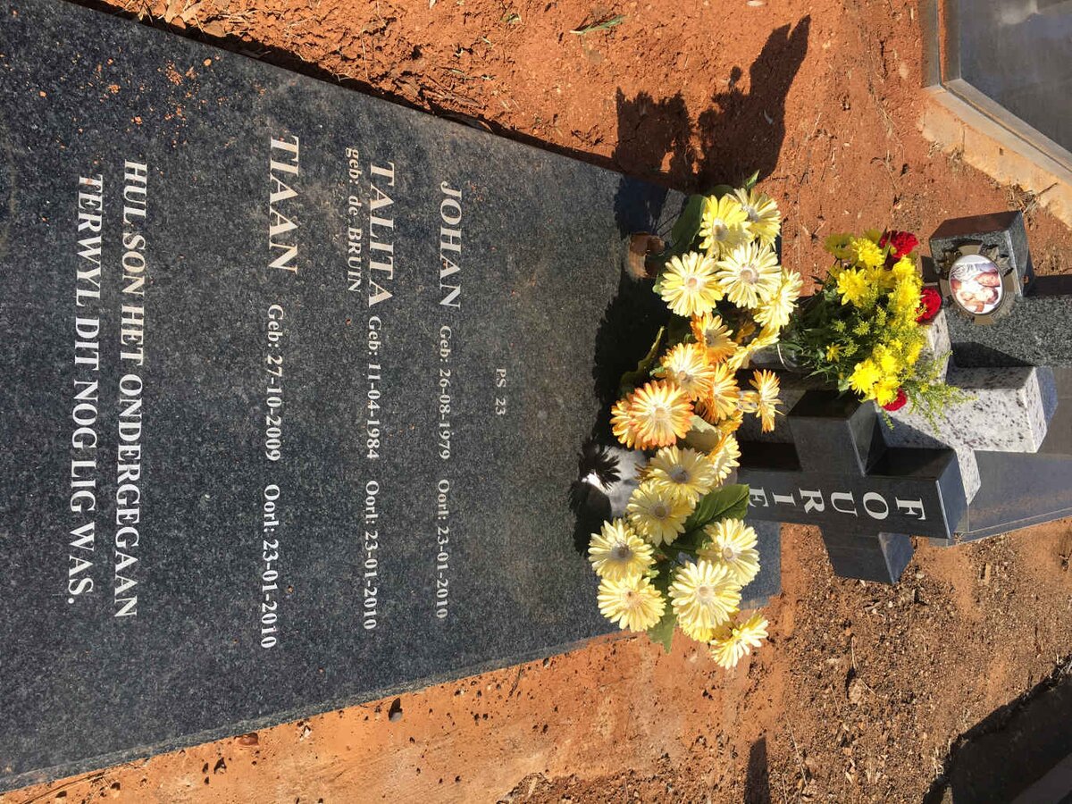 FOURIE Johan 1979-2010 &amp; Talita DE BRUIN 1984-2010 :: FOURIE Tiaan 2009-2010