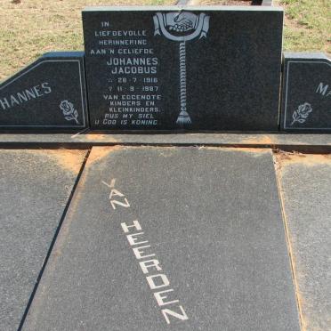 HEERDEN Johannes Jacobus, van 1916-1987 &amp; Marie 