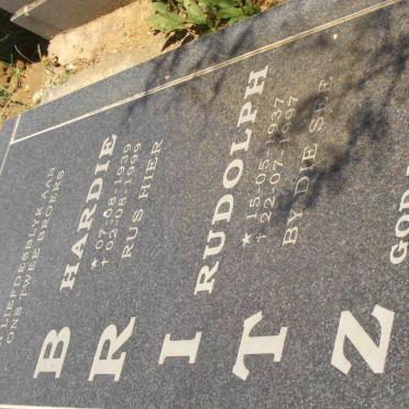 BRITZ Rudolph 1937-1997 :: BRITZ  Hardie 1939-1999