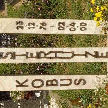 ESTERHUIZEN Kobus 1976-2000