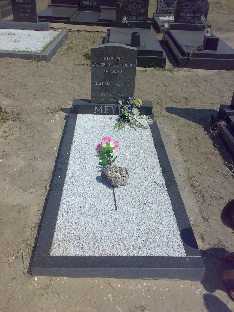 MEYER Hester Aletta nee BEUKES 1933-????