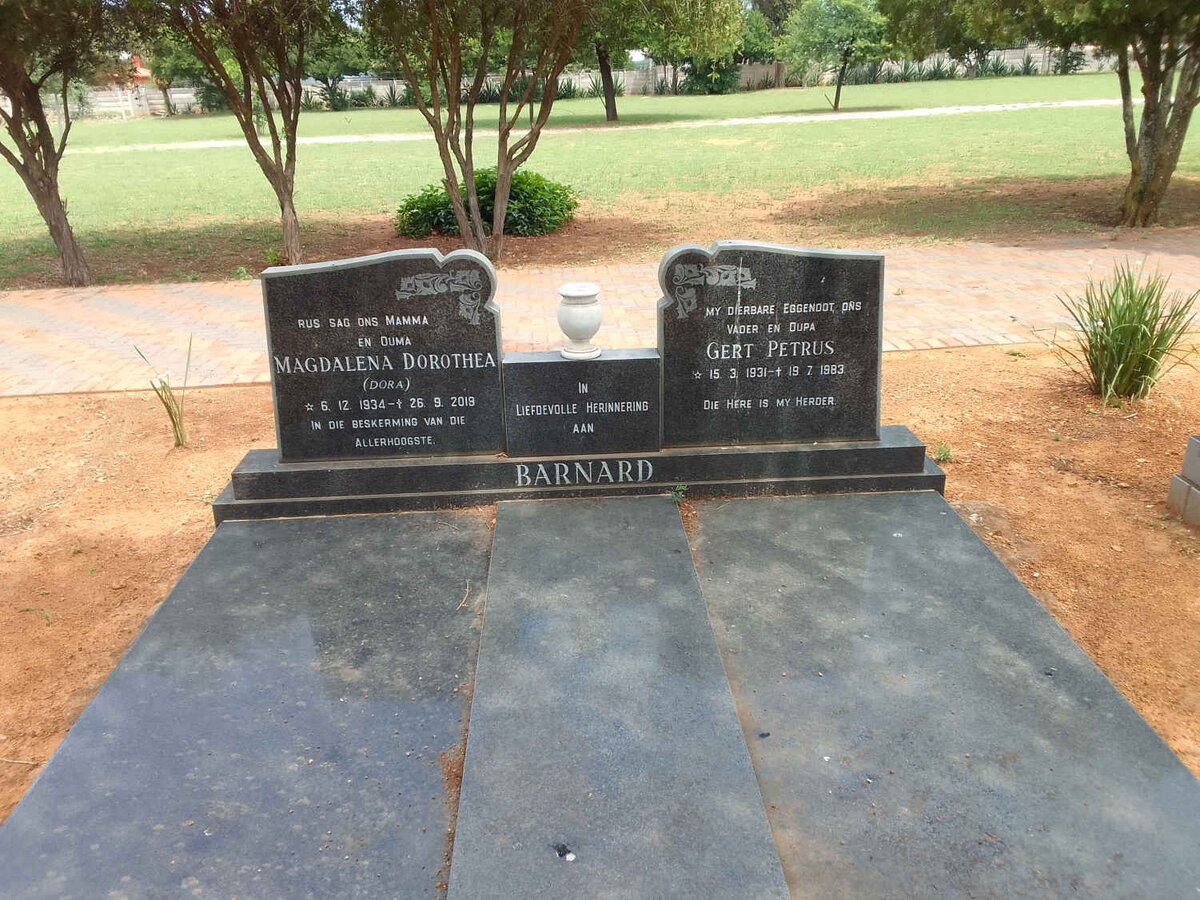 BARNARD Gert Petrus 1931-1983 &amp; Magdalena Dorothea 1934-2019