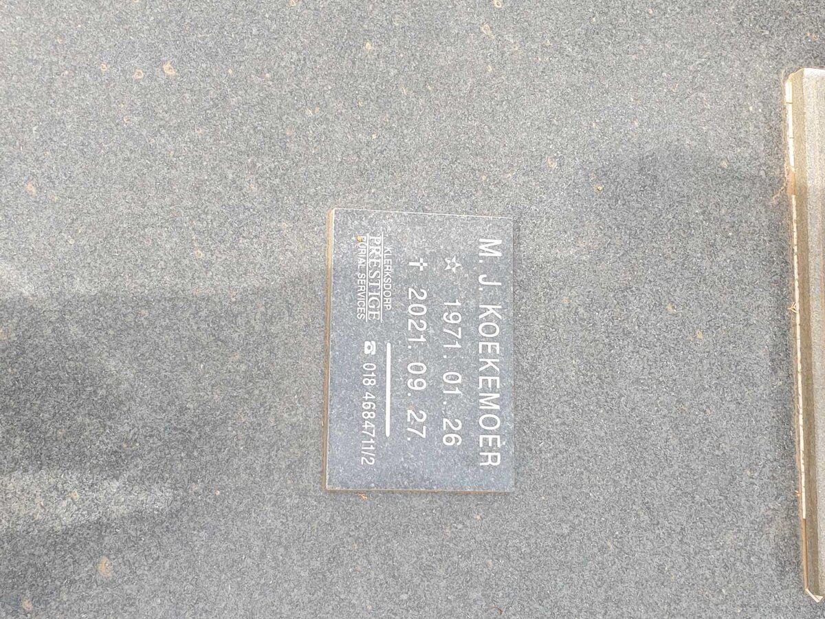 KOEKEMOER M.J. 1971-2021