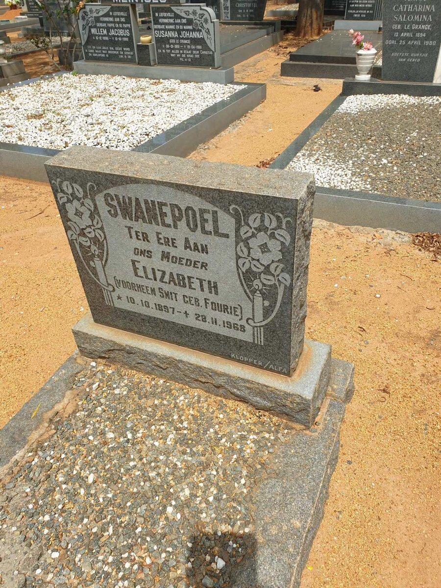 SWANEPOEL Elizabeth voorheen SMIT nee FOURIE 1897-1968