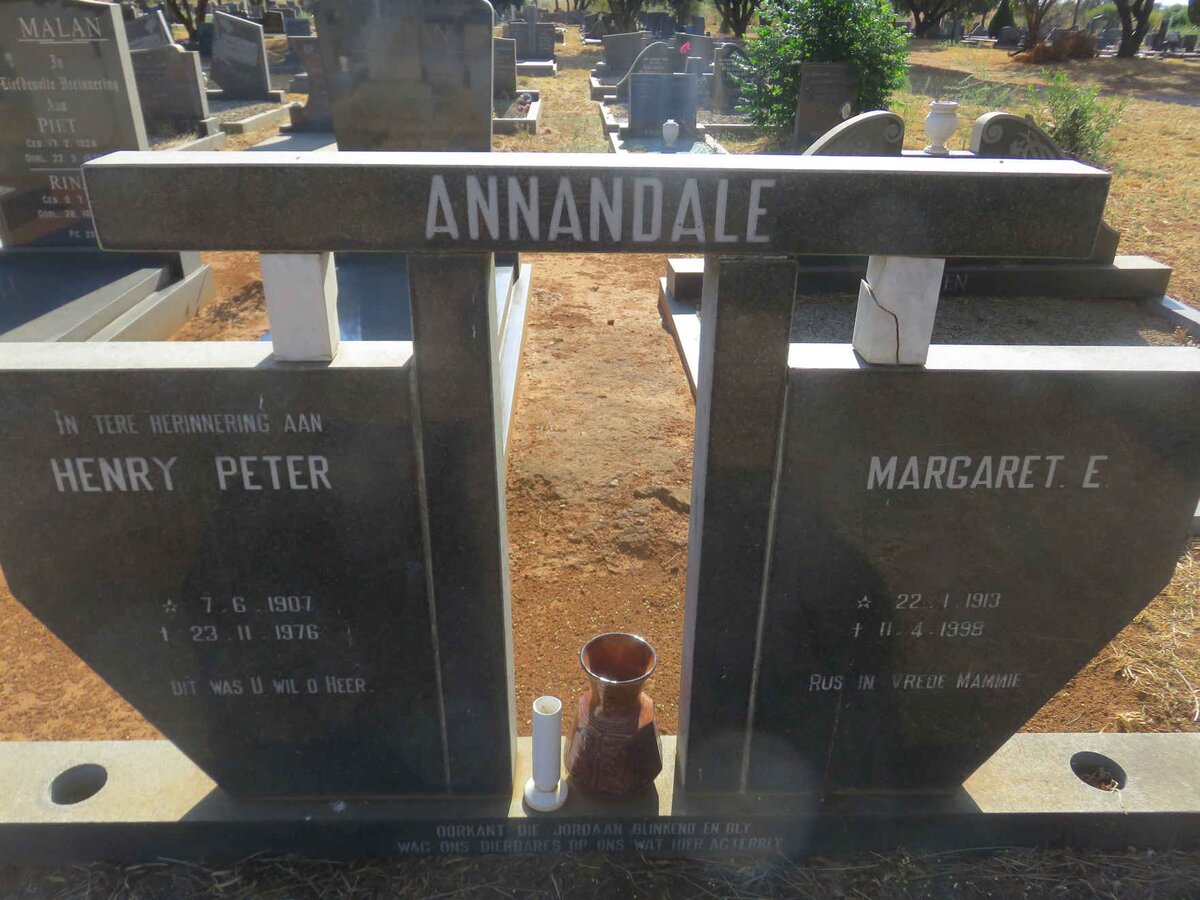 ANNANDALE Henry Peter 1907-1976 &amp; Margaret E. 1913-1998