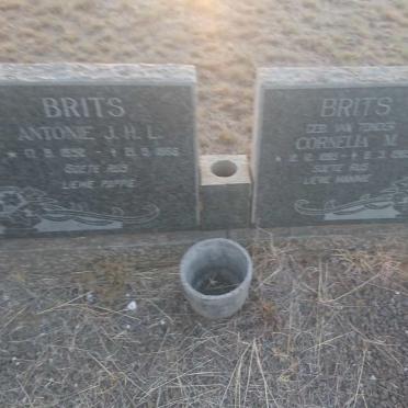 BRITS Antonie J.H.L. 1932-1966 &amp; Cornelia M. van TONDER