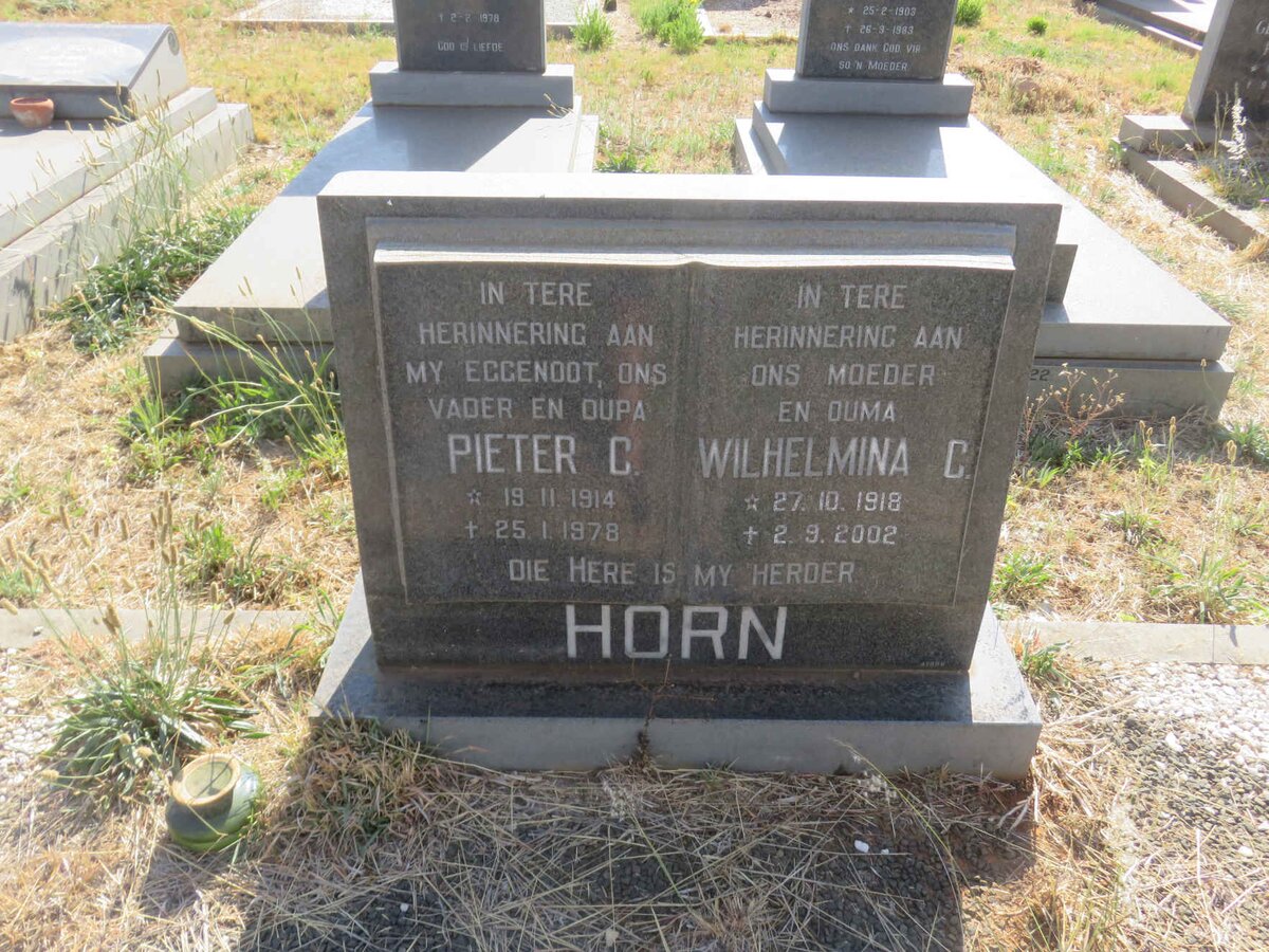 HORN Pieter C. 1914-1978 &amp; Wilhelmina C. 918-2002
