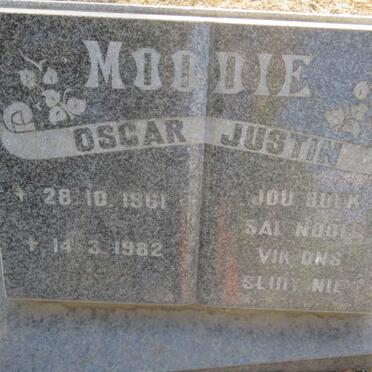 MOODIE Oscar Justin 1961-1982