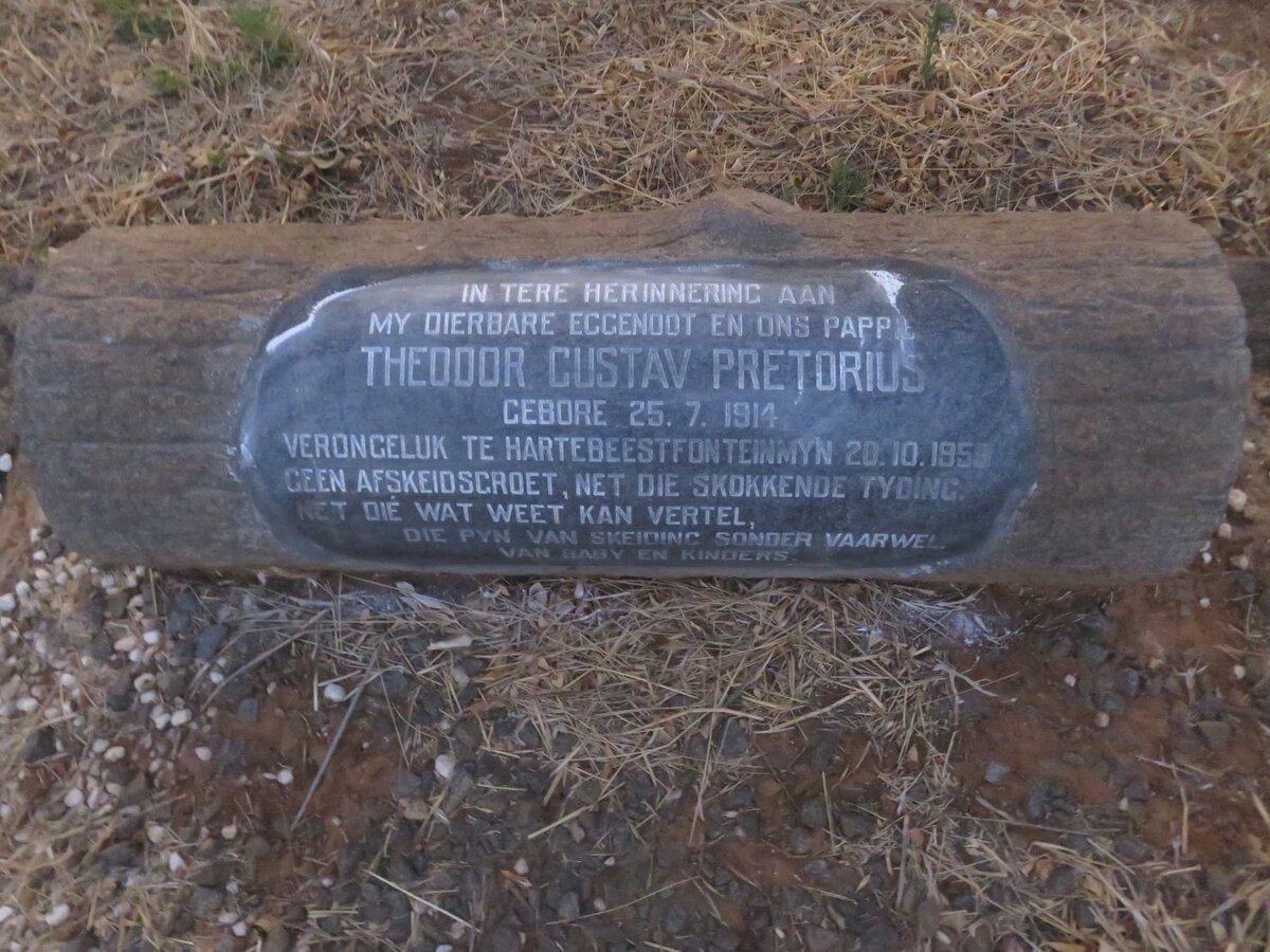 PRETORIUS Theodor Gustav 1914-1958