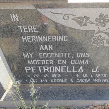 ? Jacobus W. 1905-1978 &amp; Petronella J. 1912-1978