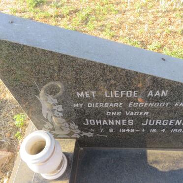 ? Johannes Jurgens 1942-1983 &amp; Magrietha Elizabeth 1945-