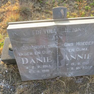 ? Danie 1913-1981 &amp; Annie 1913-2005