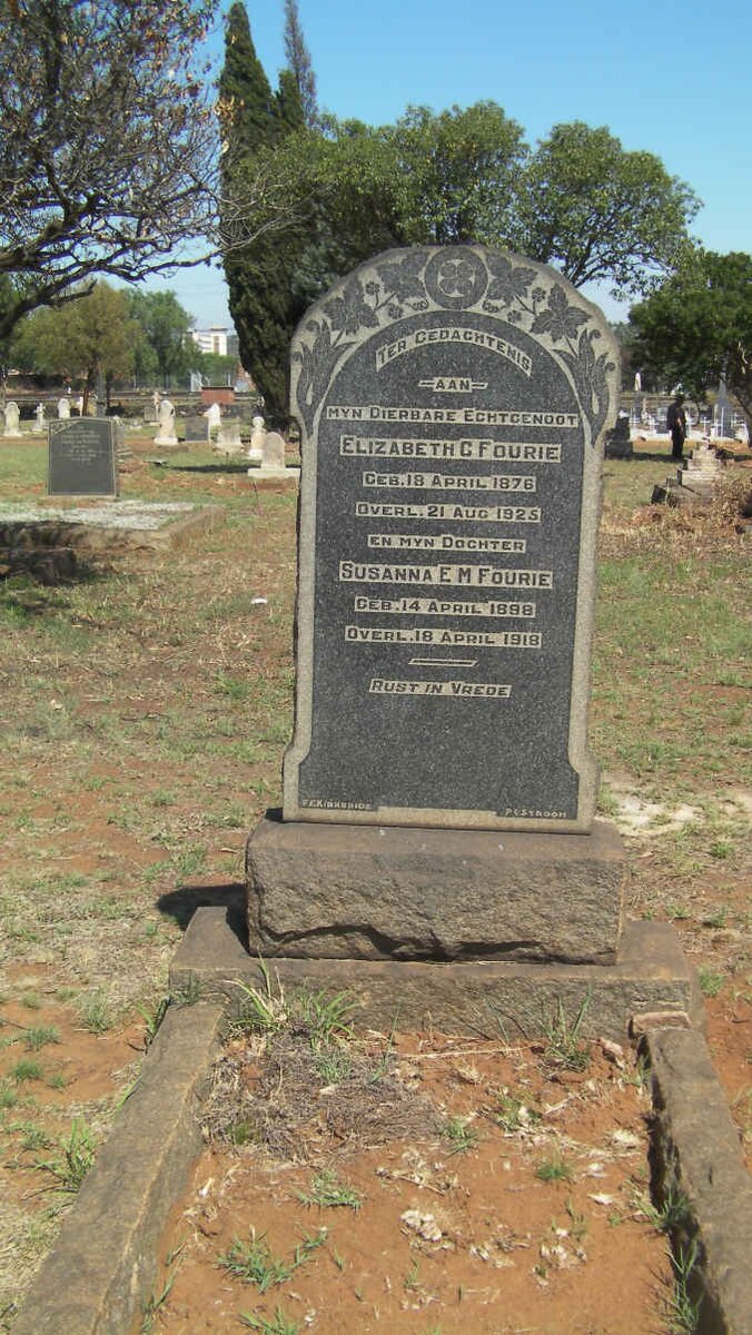 FOURIE Elizabeth C. 1876-1925 :: FOURIE Susanna E.M. 1898-1918