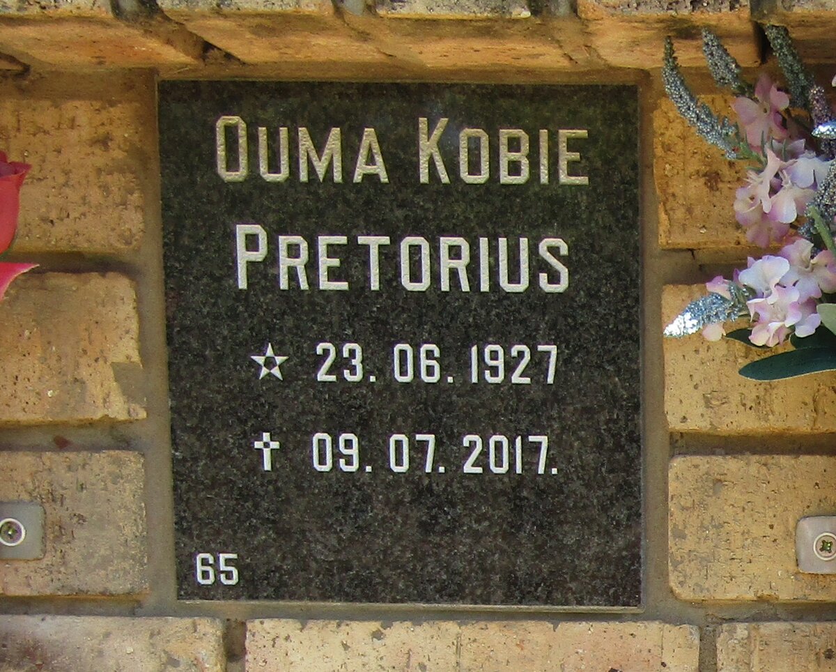 PRETORIUS Kobie 1927-2017