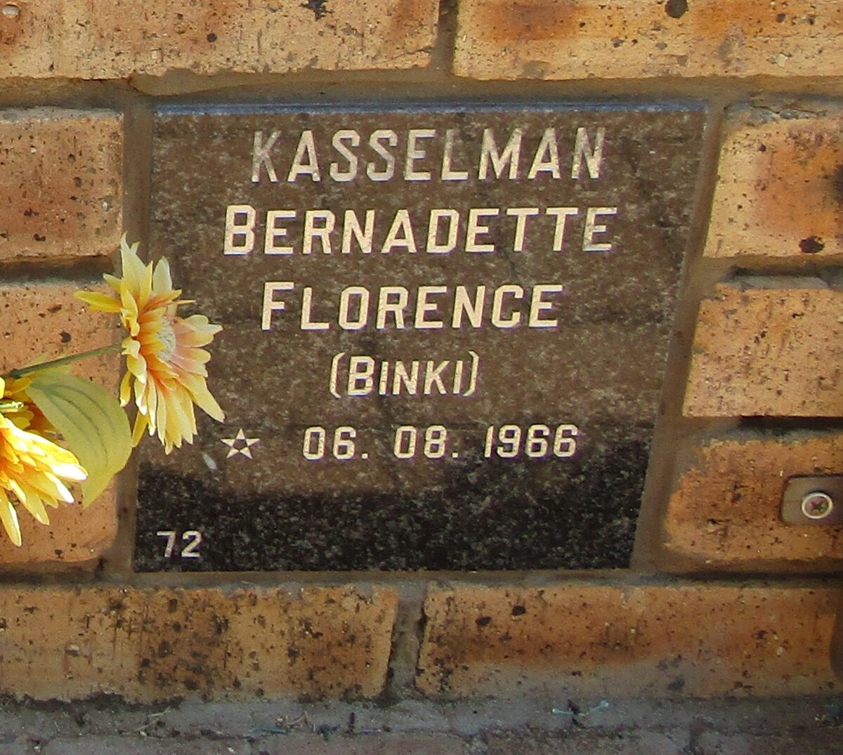 KASSELMAN Bernadette Florence 1966-