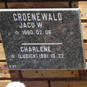 GROENEWALD Jaco W. 1980- &amp; Charlene nee LUDICK 1981-