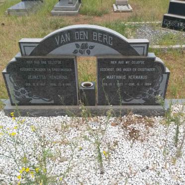 BERG Marthinus Hermanus, van den 1907-1984 &amp; Jeanetta Hendrina 1907-196?