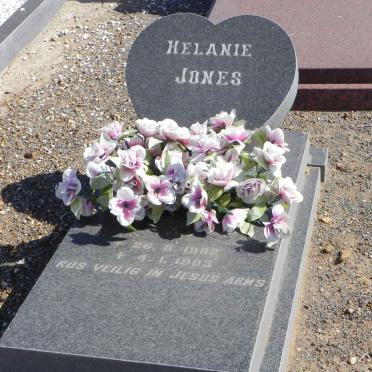 JONES Helanie 1982-1983