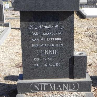 NIEMAND Hennie 1918-1981
