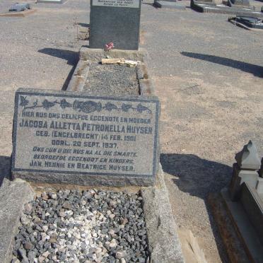 HUYSER Jacoba Alletta Petronella nee ENGELBRECHT 1901-1937
