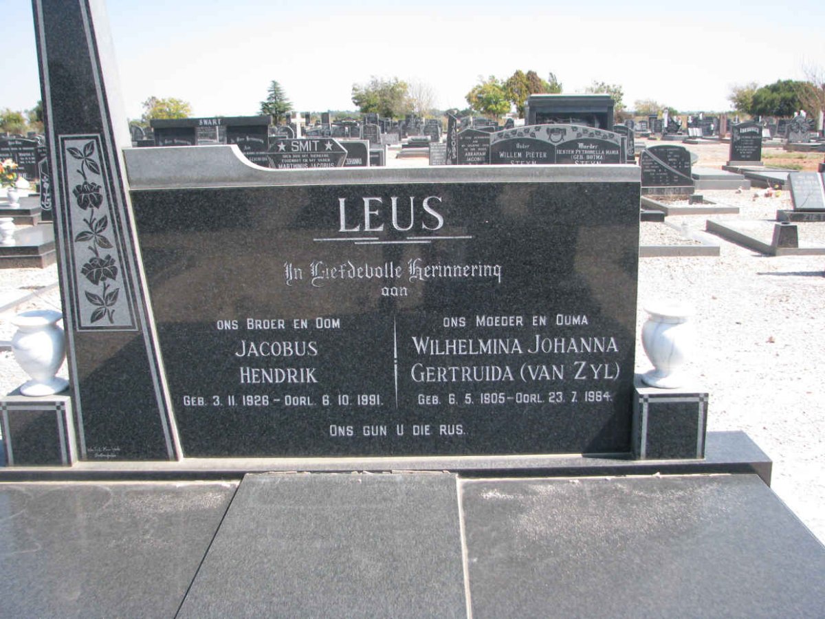LEUS Jacobus Hendrik 1926-1991 &amp; Wilhelmina Johanna Gertruida VAN ZYL 1905-1984