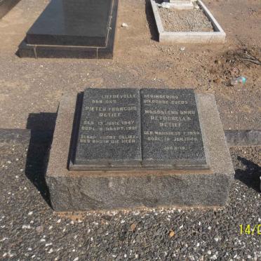 RETIEF Pieter Francois 1847-1931 &amp; Magdalena Anna Petronella MARAIS 1856-1944