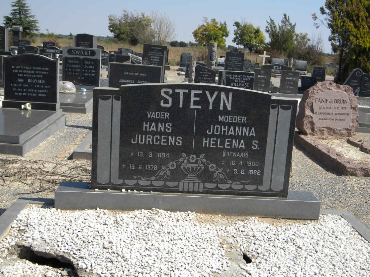 STEYN Hans Jurgens 1894-1978 &amp; Johanna Helena S. PIENAAR 1900-1982