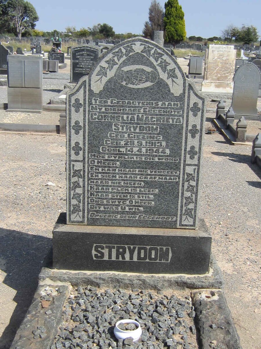 STRYDOM Cornelia Magrieta nee GIEZING 1913-1944