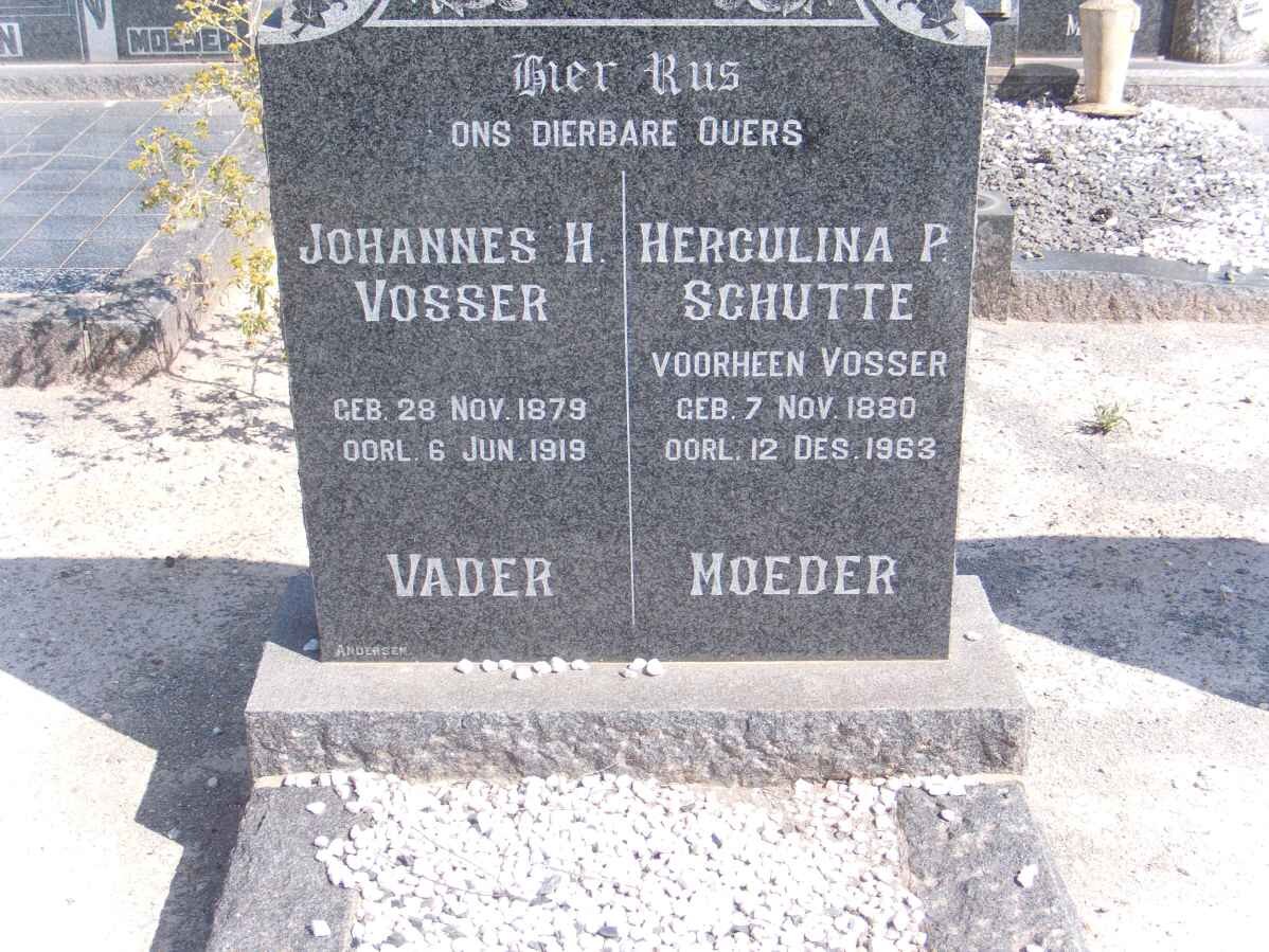 VOSSER Johannes H. 1879-1919 &amp; Herculina P. SCHUTTE voorheen VOSSER 1880-1963