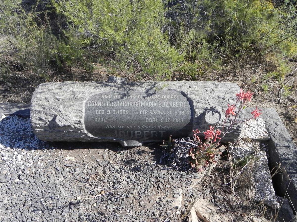 JOUBERT Cornelius Jacobus 1905- &amp; Maria Elizabeth BREWIS 1914-1963